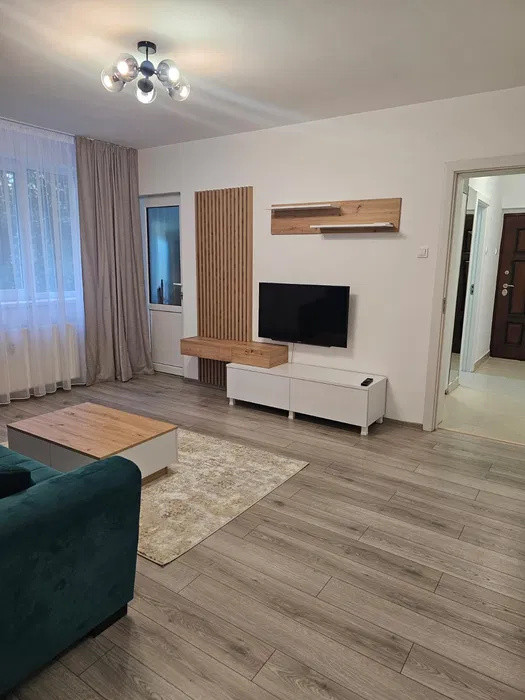 Apartament 3 camere Campia Libertatii