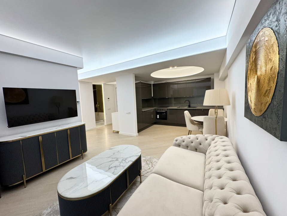 De închiriat | Apartament 3 camere lux | Cortina North | Prima închiriere