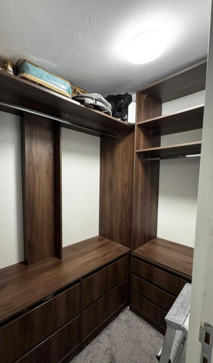 Apartament modern 3 camere -100mp - zona - Universitate!!