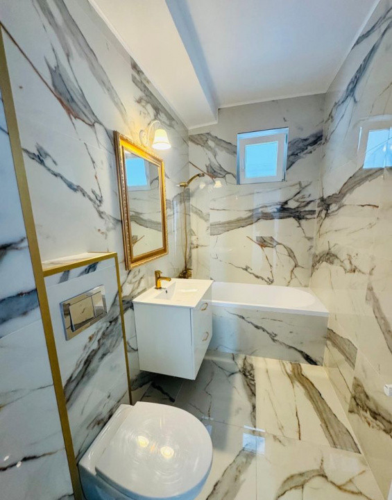 De vanzare, apartament 3 camere, 69mp, zona - Titan