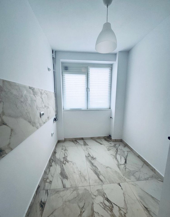 De vanzare, apartament 3 camere, 67mp, zona - Titan