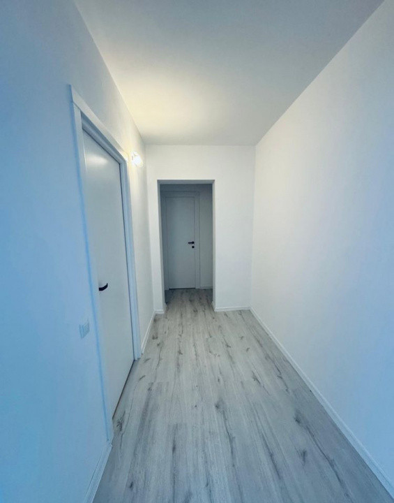 De vanzare, apartament 3 camere, 67mp, zona - Titan