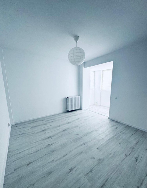 De vanzare, apartament 3 camere, 67mp, zona - Titan