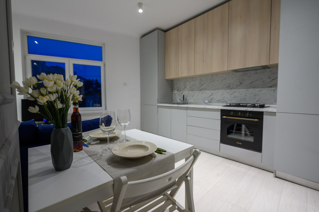 Ap. 2 cam , metrou Obor 3 minute, vila interbelica renovata 2020, centrala prop.