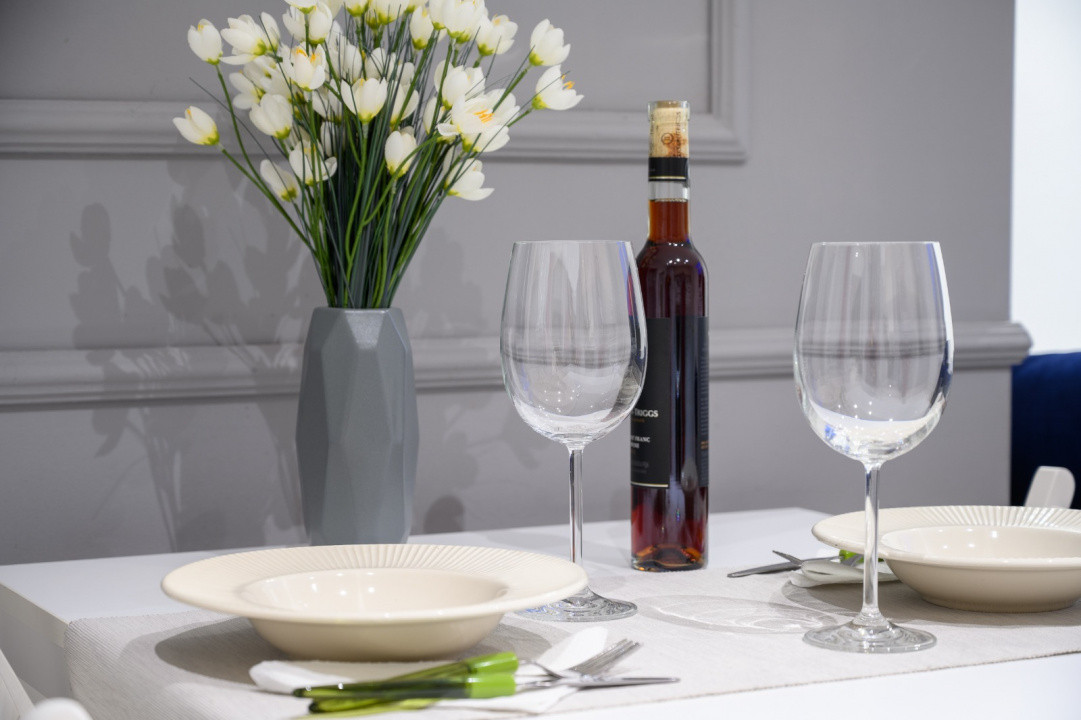 Ap. 2 cam , metrou Obor 3 minute, vila interbelica renovata 2020, centrala prop.