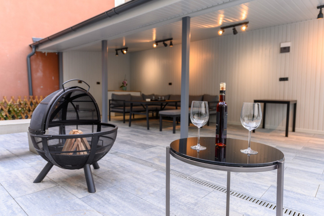 Ap. 2 cam , metrou Obor 3 minute, vila interbelica renovata 2020, centrala prop.