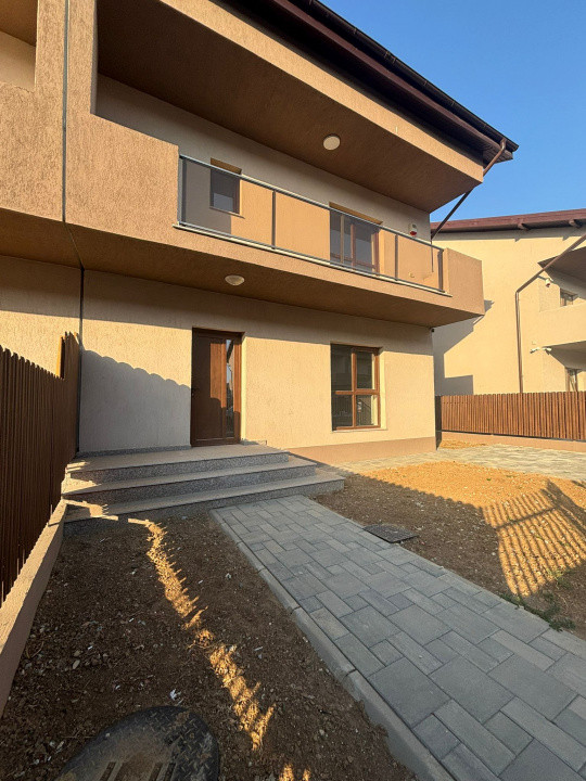 De închiriat – Casă nouă P+1E+M–  Dobroesti