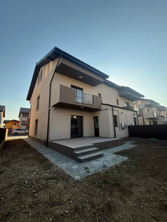 De închiriat – Casă nouă P+1E+M–  Dobroesti
