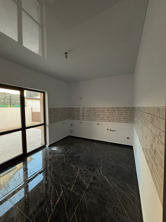 De închiriat – Casă nouă P+1E+M–  Dobroesti