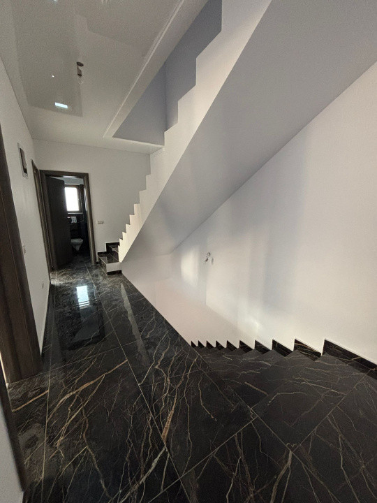 De închiriat – Casă nouă P+1E+M–  Dobroesti