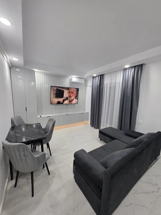 De închiriat | Apartament 3 camere | Cosmopolis | Parcare inclusă
