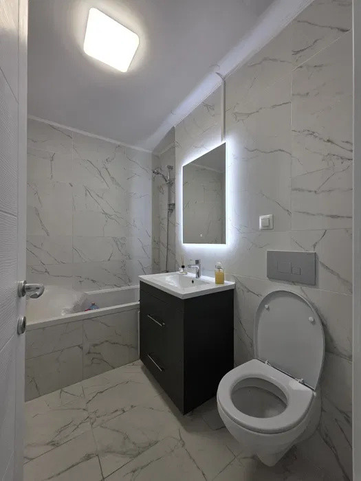 De închiriat | Apartament 3 camere | Cosmopolis | Parcare inclusă