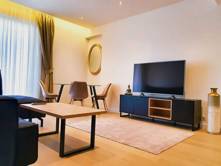 Apartament premium cu 2 camere și vedere panoramică | One Herăstrău Plaza |
