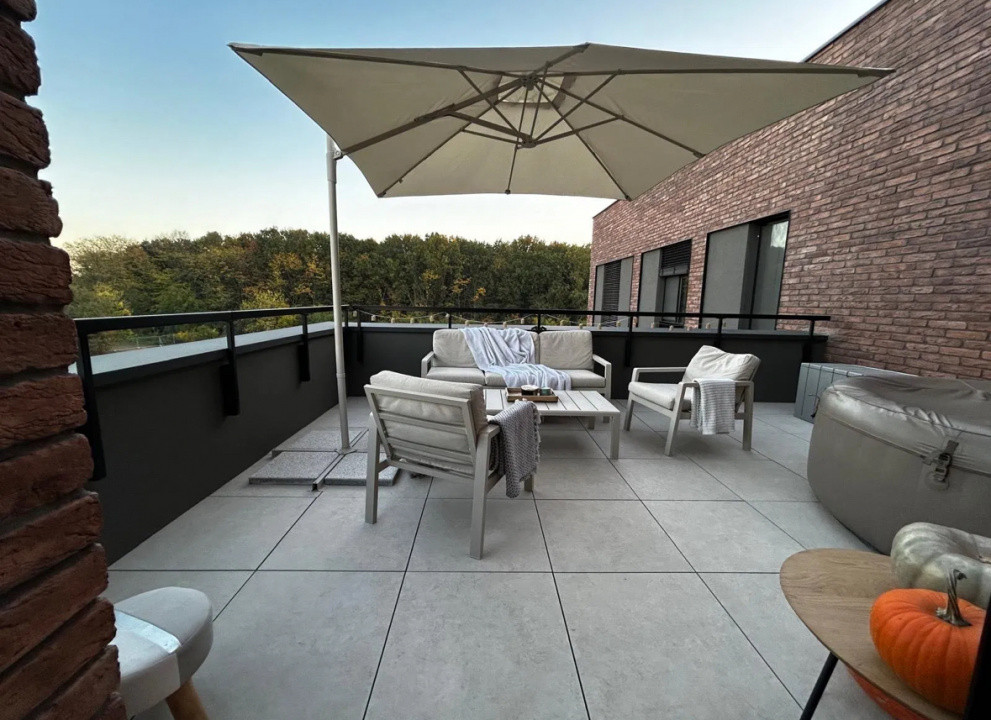 Penthouse 3 camere priveliște la pădure 