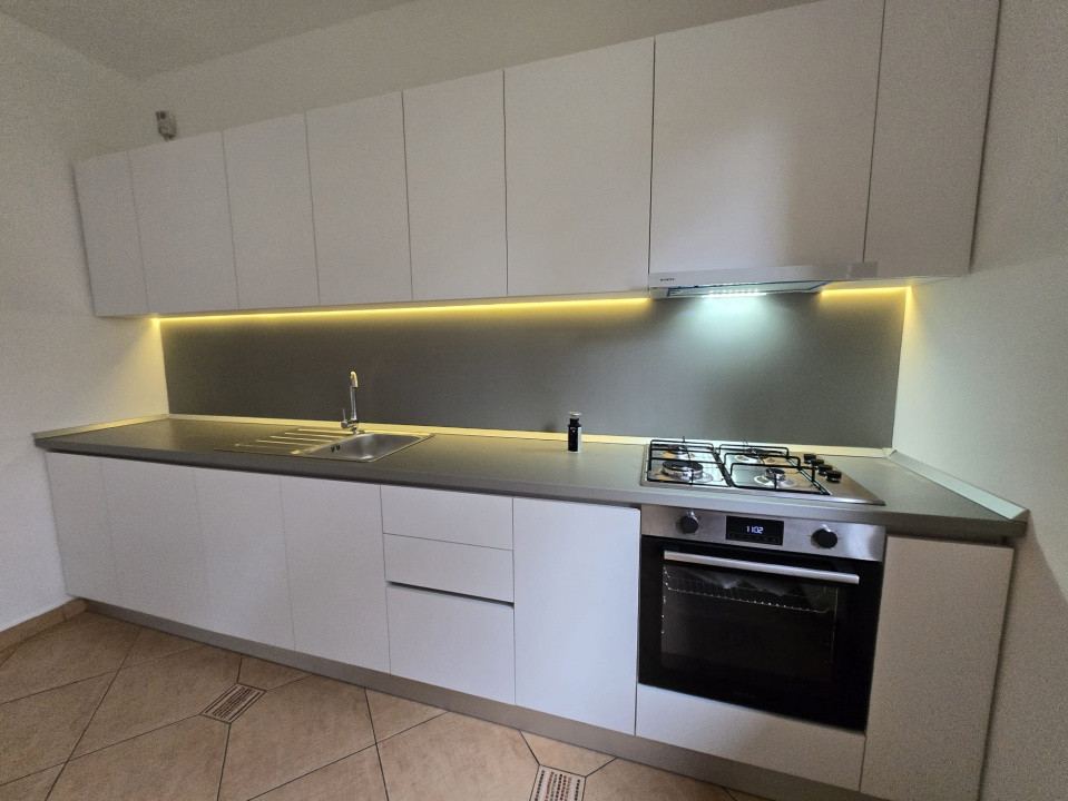 Vilă spațioasă P+1+M cu 6 dormitoare și 4 băi – Pipera- Voluntari,