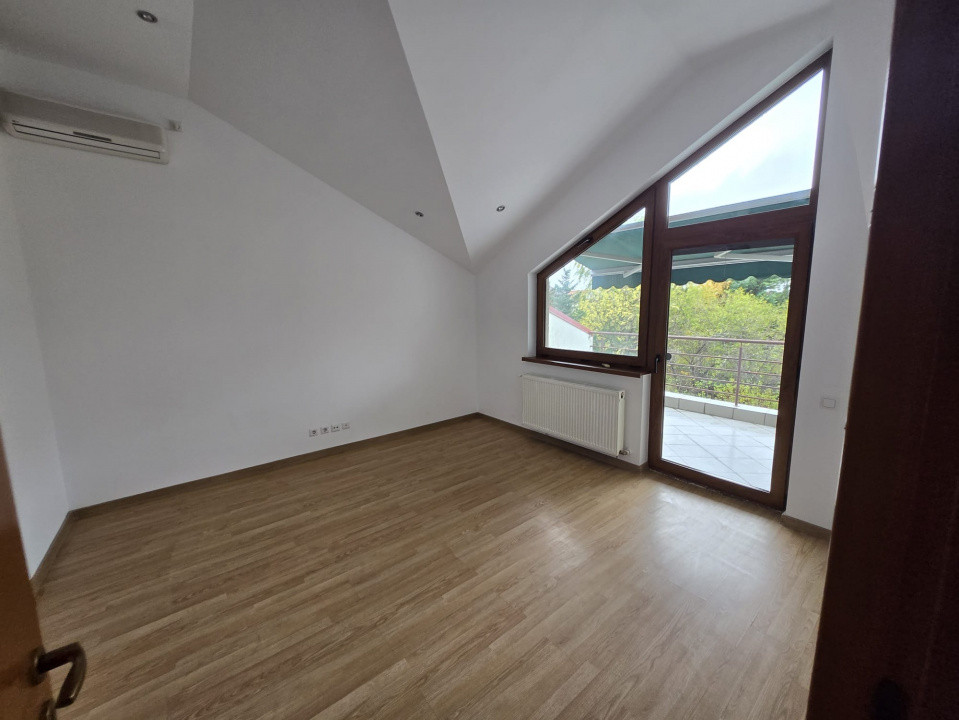 Vilă spațioasă P+1+M cu 6 dormitoare și 4 băi – Pipera- Voluntari,