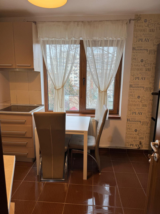 Ap. 3 camere, 10 min Metrou Obor, centrala proprie