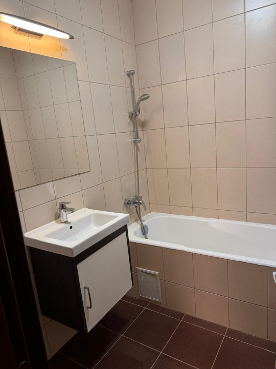 Ap. 3 camere, 10 min Metrou Obor, centrala proprie