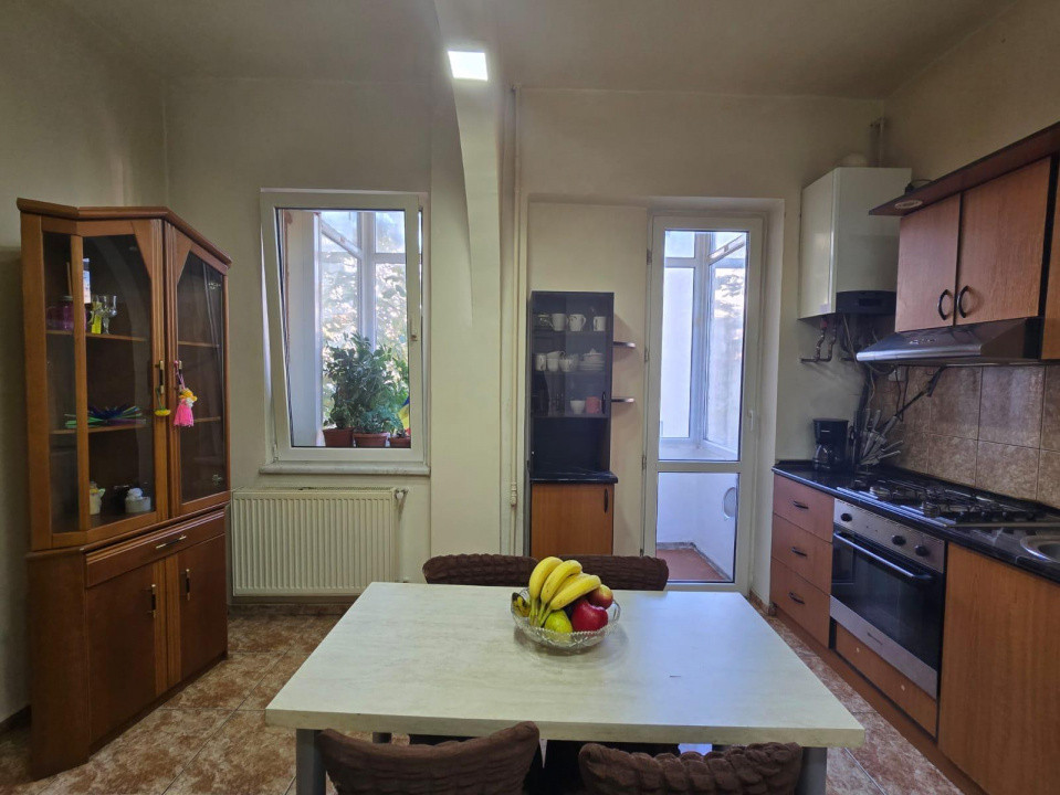 Apartament 4 camere | Piata Victoriei | Buzesti 