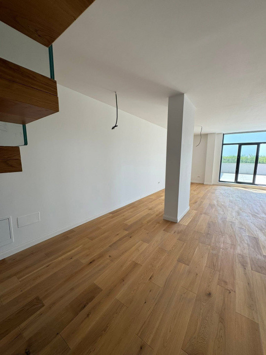 Belair Penthouse Triplex – Forest View Panoramic