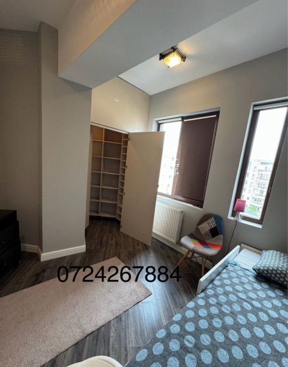 Apartament decomandat cu 3 camere  in zona Central 