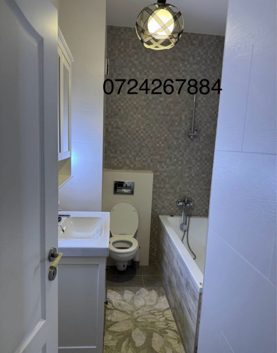 Apartament decomandat cu 3 camere  in zona Central 