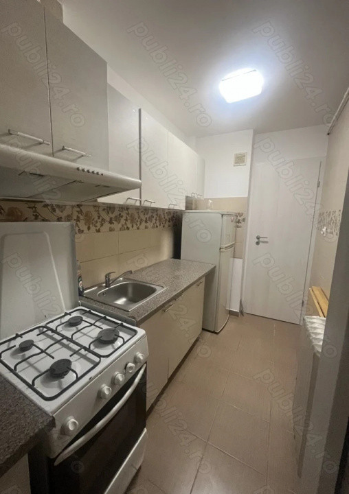Apartament semidecomandat cu 2 camere  in zona Brancoveanu 