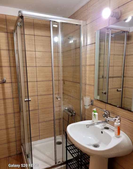 Apartament decomandat cu 2 camere  in zona Tineretului 