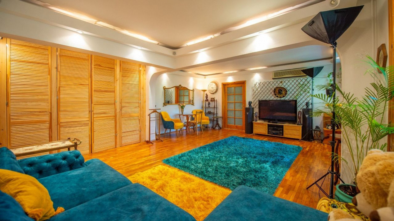 Apartament decomandat cu 3 camere  in zona Titan 