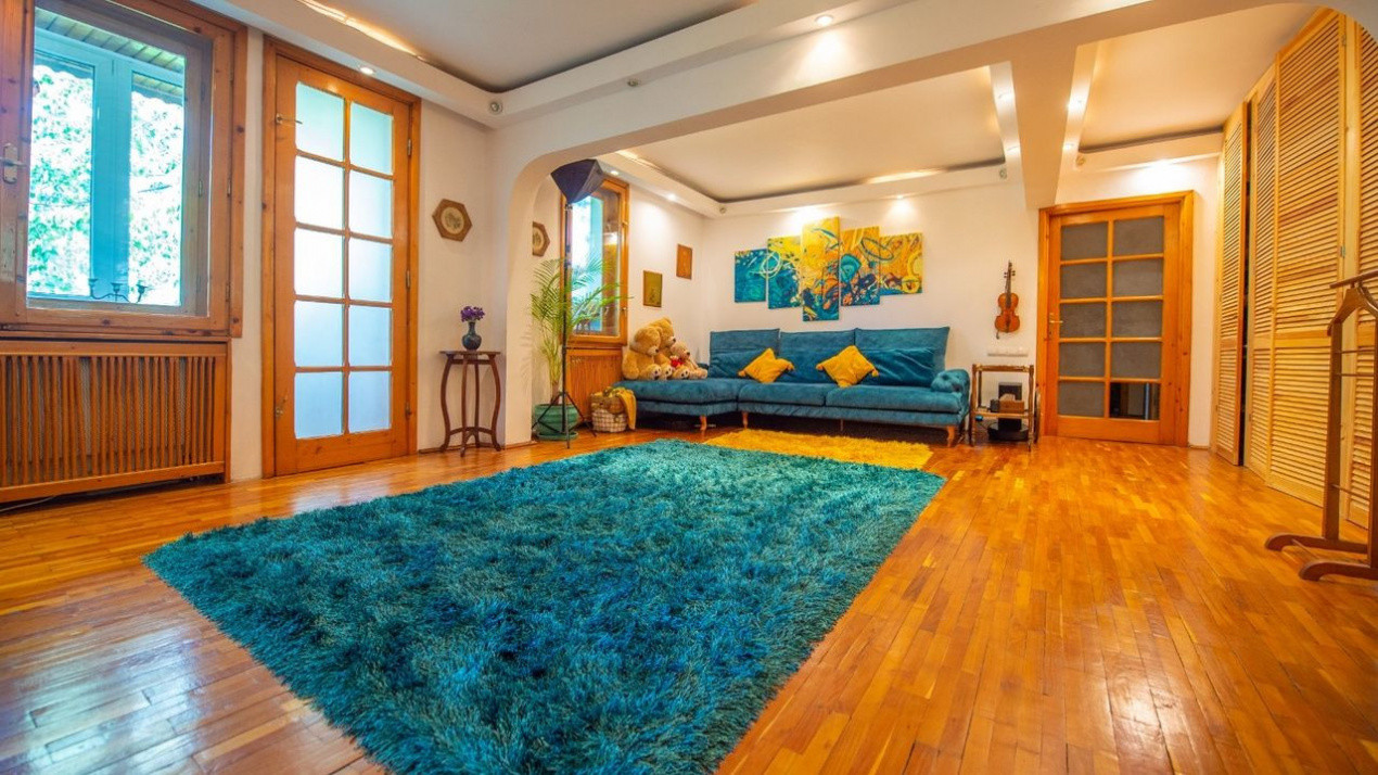 Apartament decomandat cu 3 camere  in zona Titan 