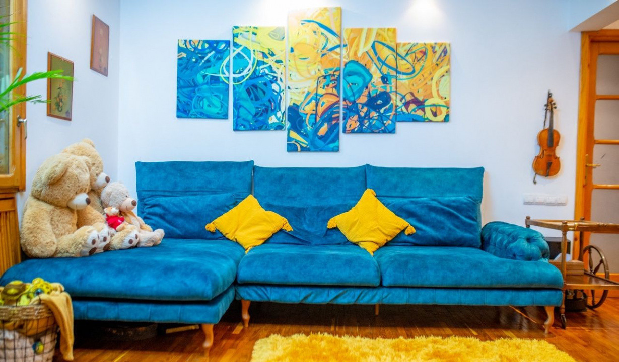 Apartament decomandat cu 3 camere  in zona Titan 