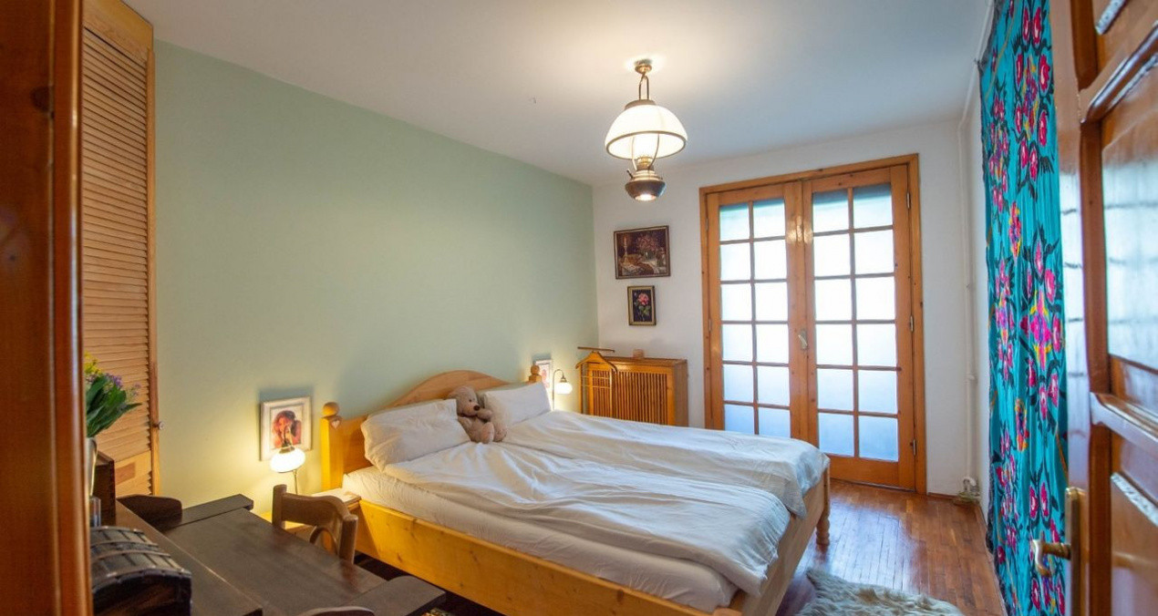 Apartament decomandat cu 3 camere  in zona Titan 