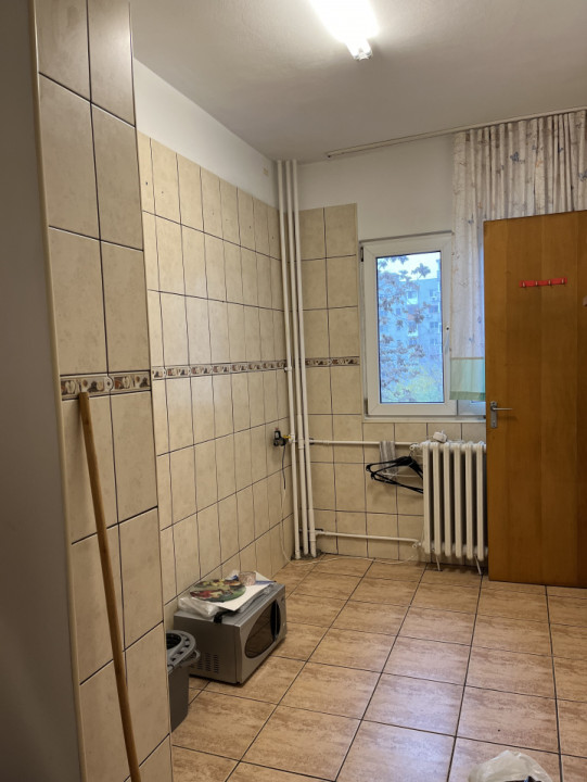 Apartament 3 camere, 72 mp, etaj 7, bloc 1978, zona Piata Victoriei