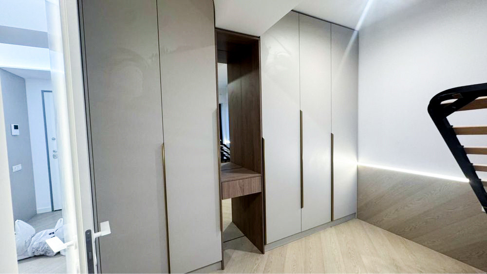 Pipera Porsche First Rent Modern Spatios Echipat Full