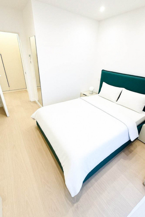 Pipera Courtyard 5' Promenada Spatios Luminos Echipat Full Bl NOU