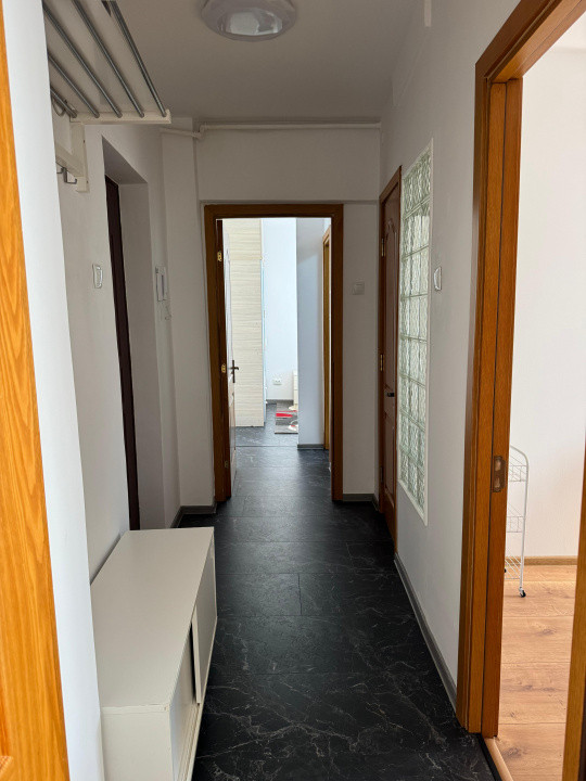 Ap. 2 camere Blvd. Basarabia renovat, loc parcare