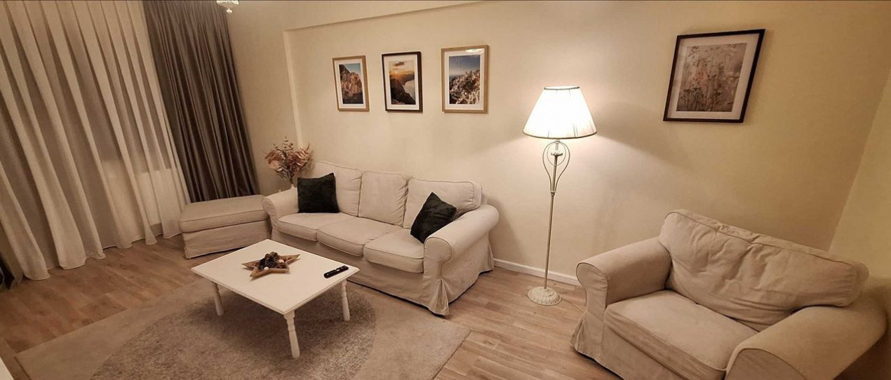 Apartament decomandat cu 2 camere  in zona Berceni 