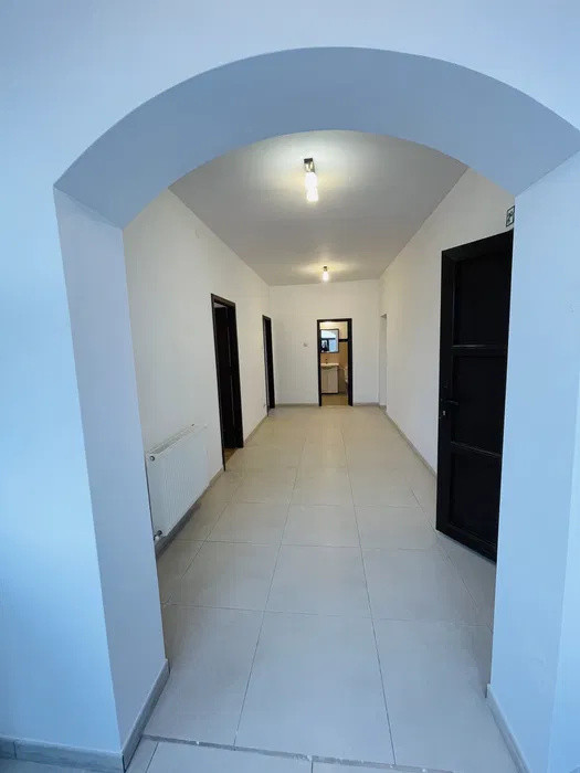 Apartament 3 camere - Spatiu pentru birouri