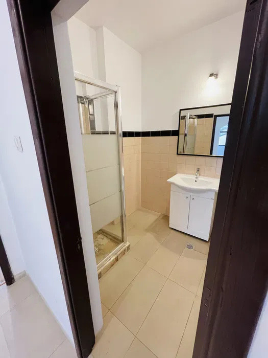 Apartament 3 camere - Spatiu pentru birouri