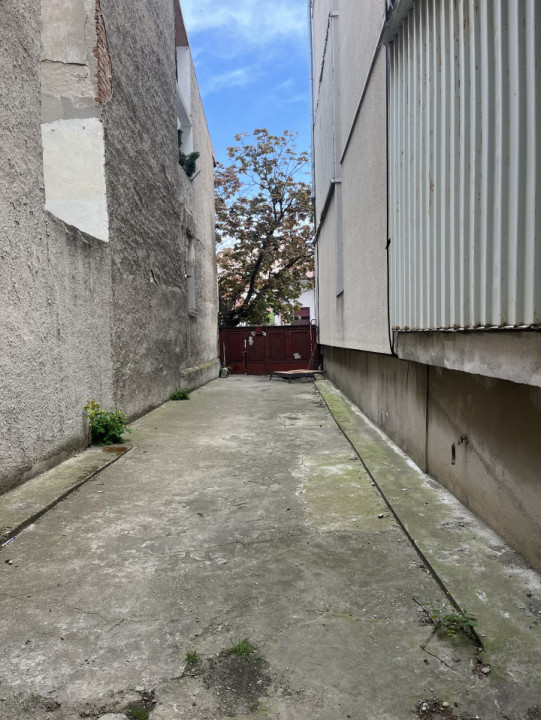 Teren de vanzare | Polona | Stefan cel Mare | Constructii Bloc | 