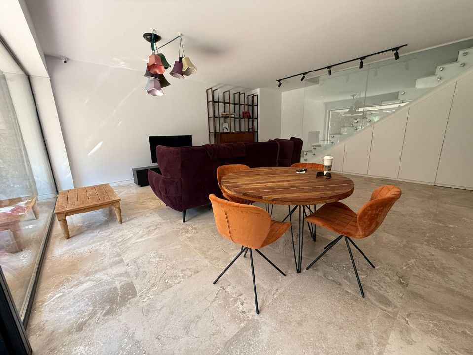 Vilă Premium de Închiriat în Pipera –Matei Millo  2.400 €/lună