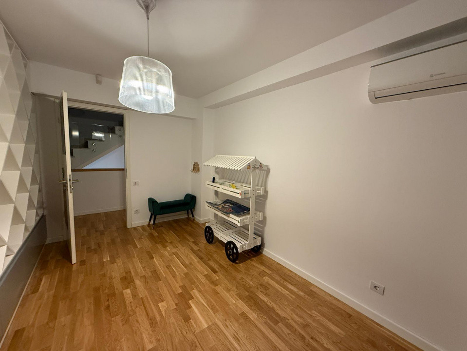 Vilă Premium de Închiriat în Pipera –Matei Millo  2.400 €/lună