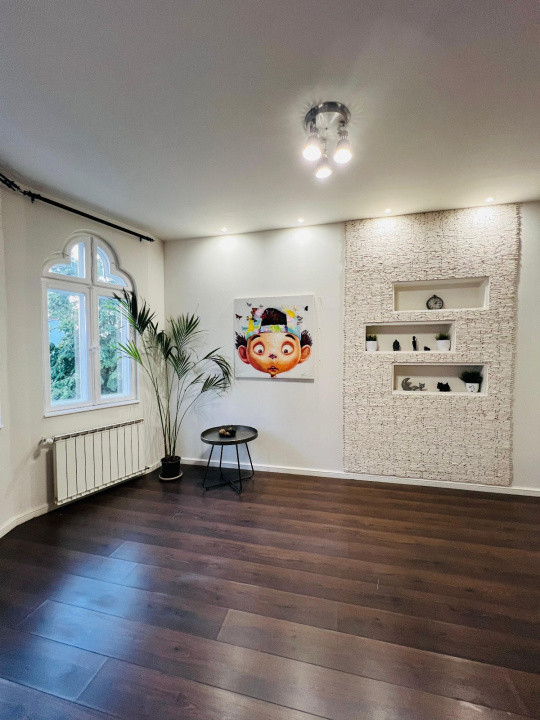 Apartament 4 camere | Parcul Carol | Budapesta | Horoscop | Metrou Unirii