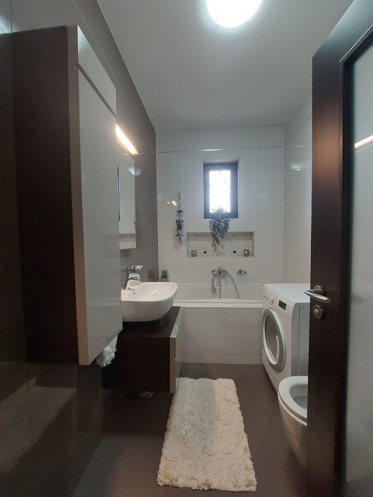 Apartament 3 camere + 2 locuri parcare subterana Dobroesti 