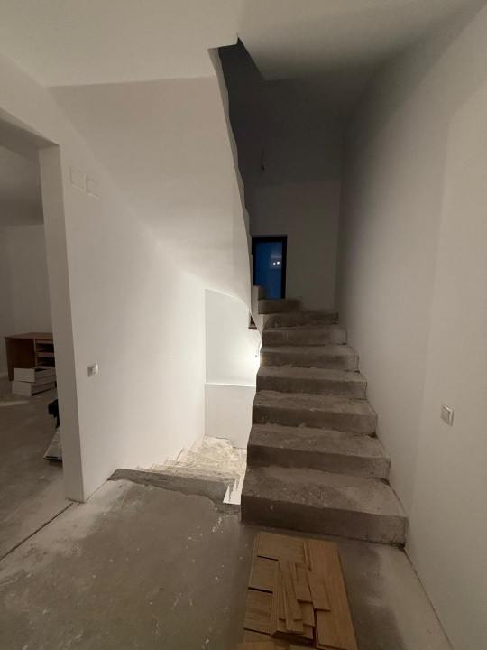 Vila de inchiriat | Tineretului | 8 camere