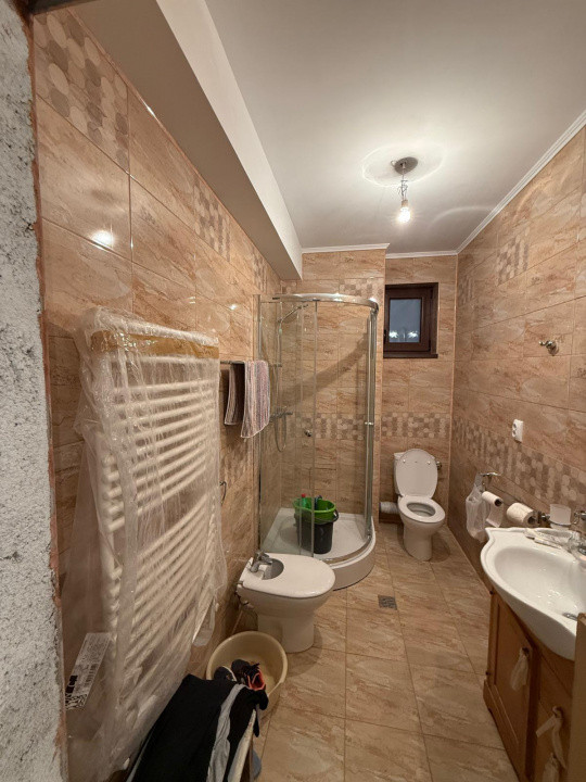 Vila de inchiriat | Tineretului | 8 camere