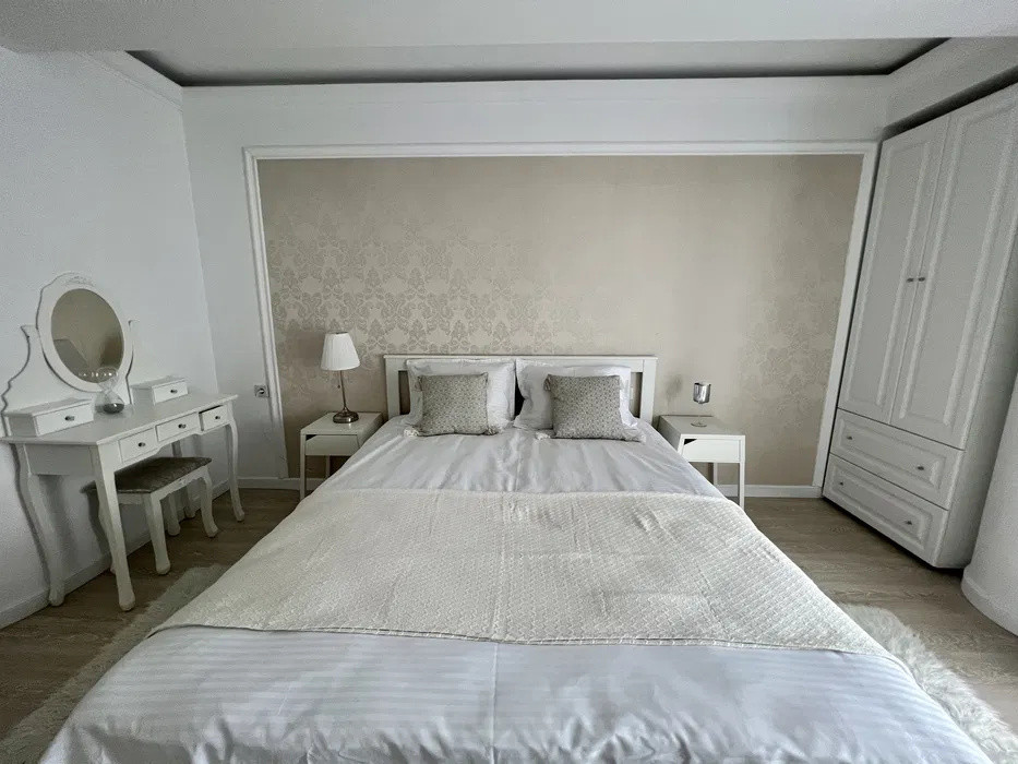 Apartament de inchiriat 2 camere + terasa + parcare inclusa l Otopeni