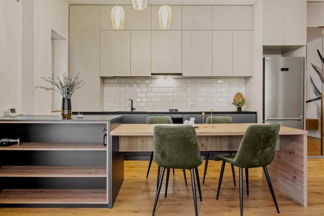 Penthouse 3 camere Superb | De Inchiriat | Tunari | 2 Locuri de Parcare | Terasa