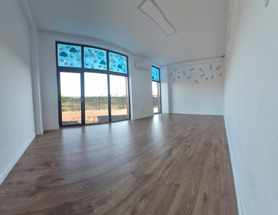 Spațiu Comercial de VÂNZARE – British Village, Tunari 