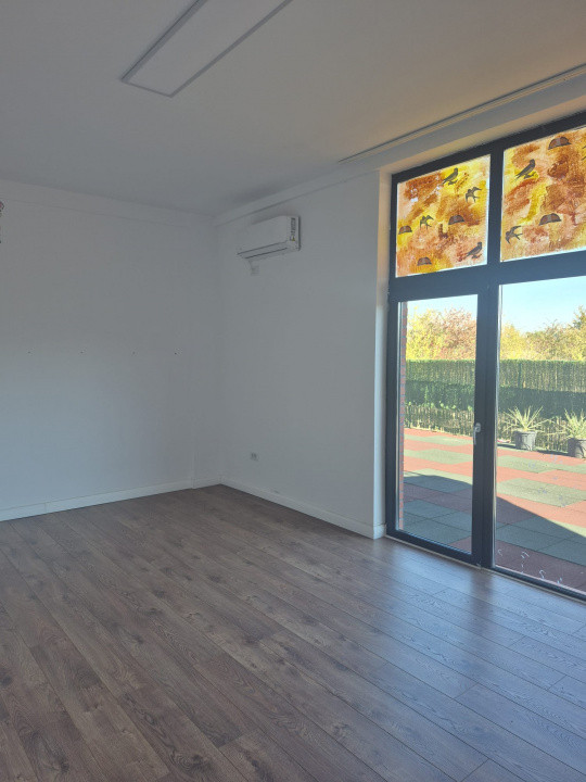 Spațiu Comercial de VÂNZARE – British Village, Tunari 